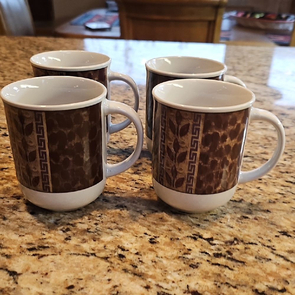 Not used 4 Oneida Safari mugs - bundle for more - replacements